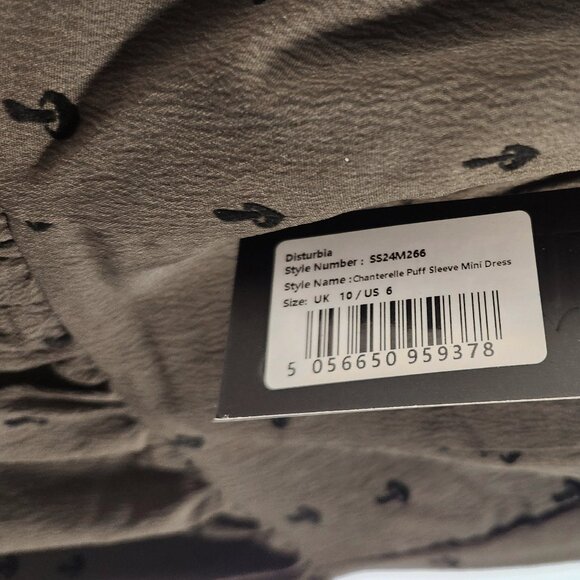 olive green puff sleeve dress with tiny mushroom prints size 6 from Disturbia - Picture 3 of 3